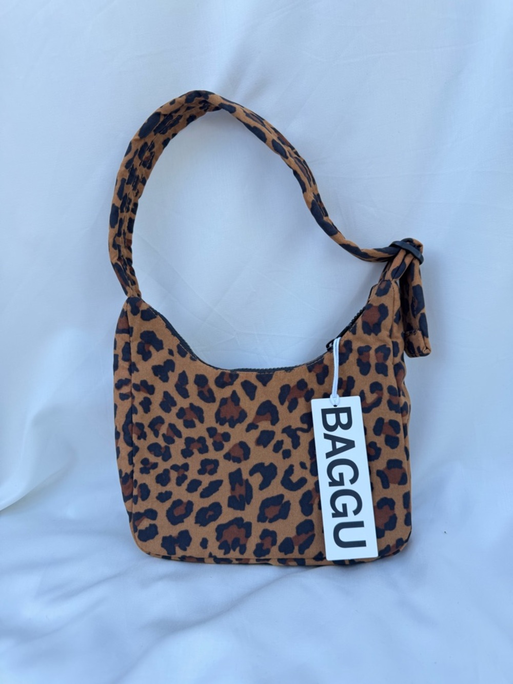 BAGGU MINI Leopard-Print Shoulder Bag NWT w Keyring Attachment